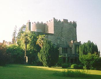 Clonegal Castle, FOI Foundation Center